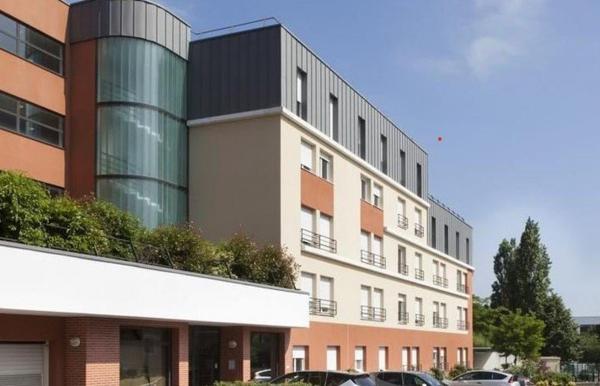 INVESTISSEMENT LOCATIF  ST CYR L'ECOLE  Résidence étudiante Poppins L'Aéronat - 8.72% de rentabilité