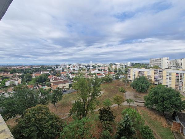 Appartement Toulouse T4 de 69.38 m2, vue imprenable, traversant, lumineux, parking