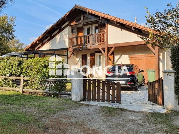 Location Maison 6 pièces 107 m² - 62 AVENUE BELLE CHAUMIERE Mont De Marsan 40000