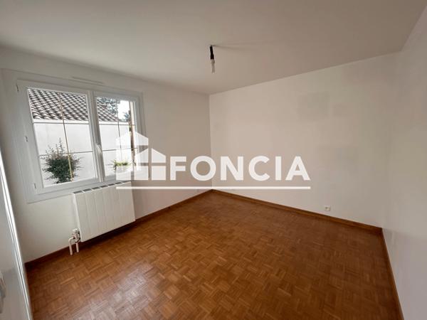 Location Maison 6 pièces 107 m² - 62 AVENUE BELLE CHAUMIERE Mont De Marsan 40000