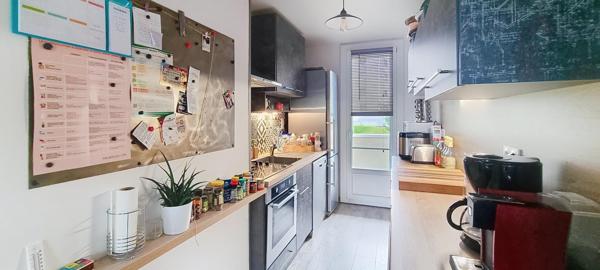 Proche centre ville, 2 chambres, balcons et cave