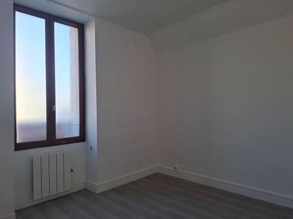 HARDRICOURT - APPARTEMENT 2 PIÈCES 43 M²