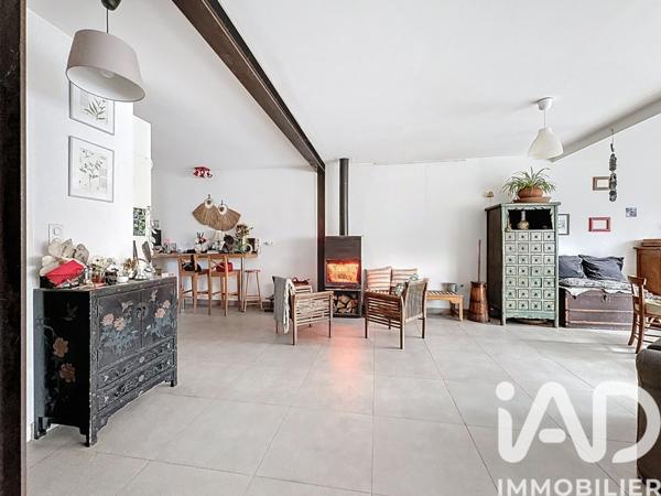 Maison à vendre 7 pièces 211 m² Magny-les-Hameaux