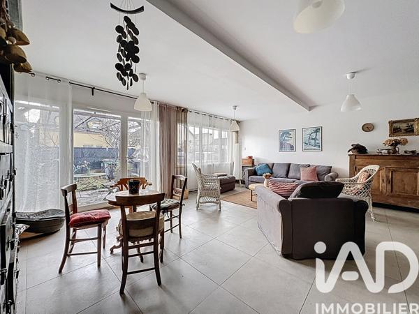 Maison à vendre 7 pièces 211 m² Magny-les-Hameaux