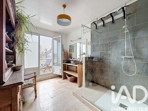 Maison à vendre 7 pièces 211 m² Magny-les-Hameaux