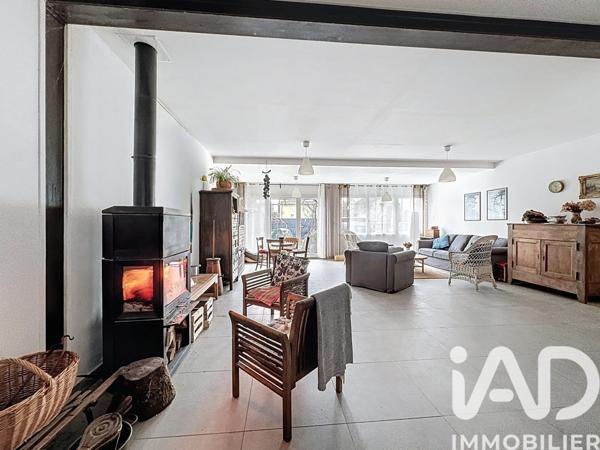 Maison à vendre 7 pièces 211 m² Magny-les-Hameaux