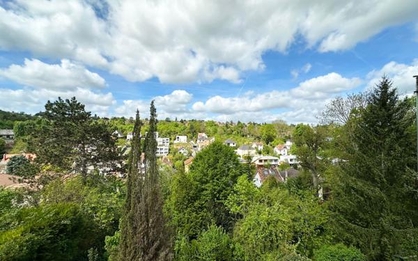 Maison à vendre    8 pièces • 157 m2 Le Pecq