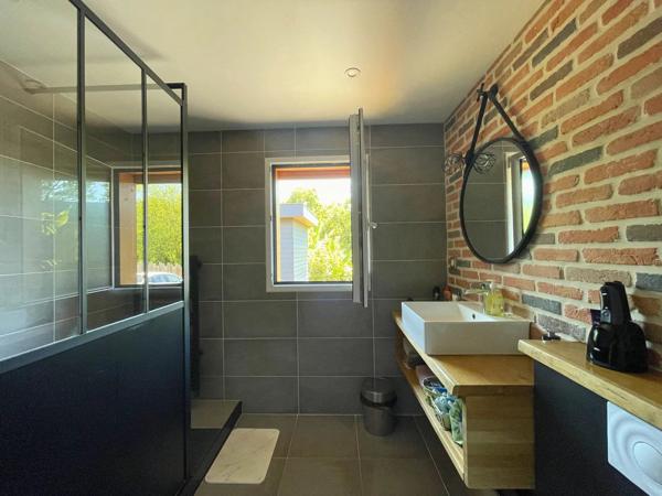 Vente                                                      Maison
                        
                     6 pièces                      156 m2                     à Peyrehorade