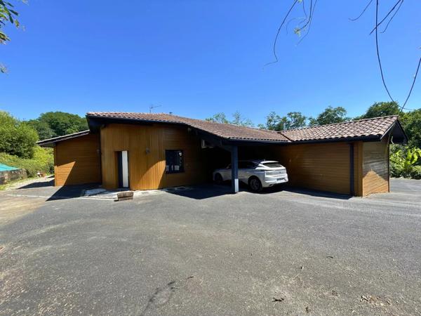 Vente                                                      Maison
                        
                     6 pièces                      156 m2                     à Peyrehorade