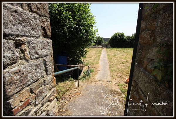 Le Mont-Saint-Michel (50170) BAIE DU MONT-SAINT-MICHEL - Propriété en pierre 160 m² sur terrain 1.030 m² avec dépendances.
