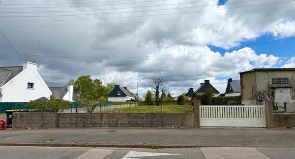 Terrain constructible de 950 m².