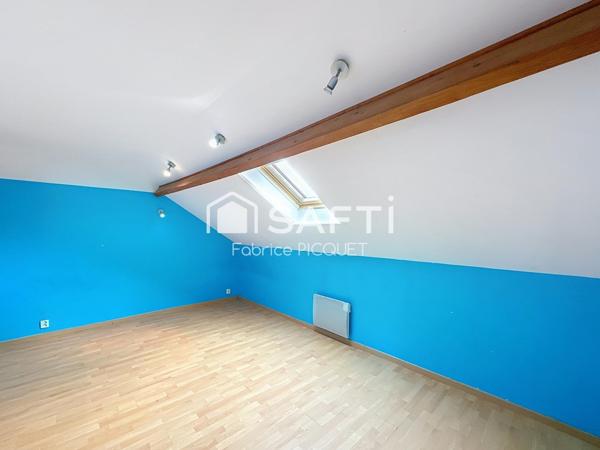 Maison semi individuelle à Raismes– Parcelle de 400 m²- véranda-  4 chambres