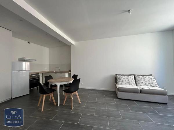 Appartement à louer 3 pièces 54.15m² Monclar-de-Quercy (82230)