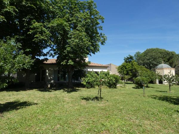 Villa 130m² + dépendance de 48m² pour revenu locatif l'ensemble sur terrain de 2434m²