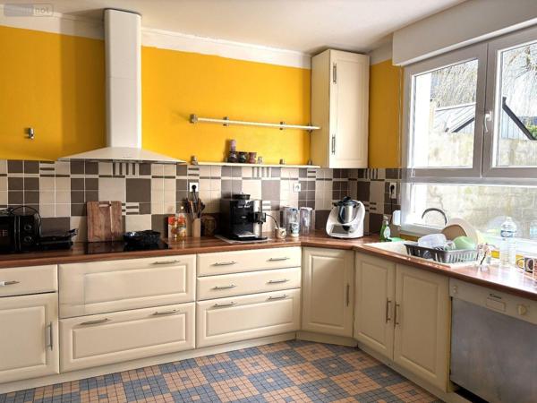 Maison à vendre à Maël-Carhaix dans les Côtes-d'Armor (22340), ref : 188