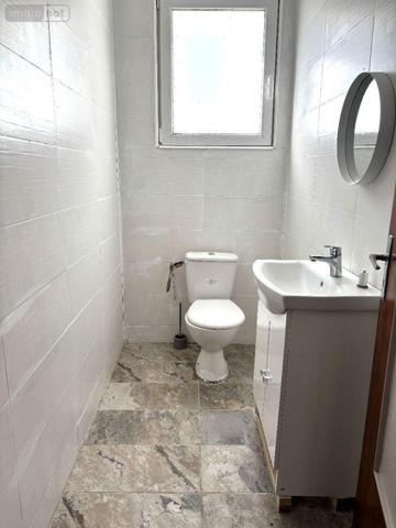 Maison à vendre à Maël-Carhaix dans les Côtes-d'Armor (22340), ref : 188