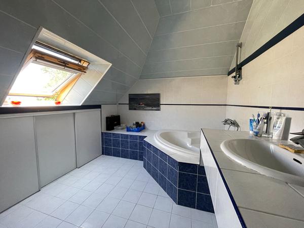 Maison à vendre à Ploeren 143 m² 4 chambres piscine garage carport et annexe