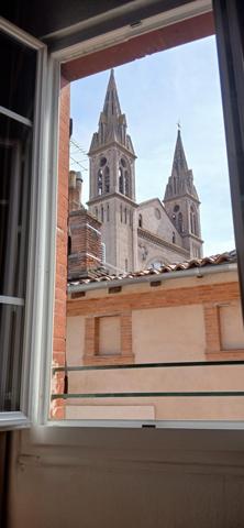 Toulouse – Quartier Carmes / Ozenne – Dernier étage avec grand cellier / cave en RDC