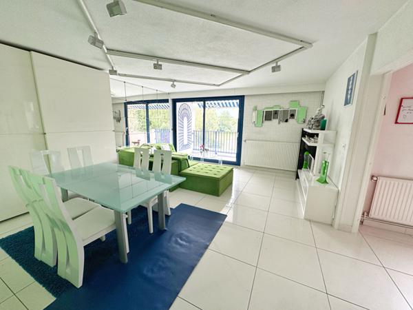 À VENDRE Spacieux Appartement 4 Chambres avec Vue Exceptionnelle 140 m²