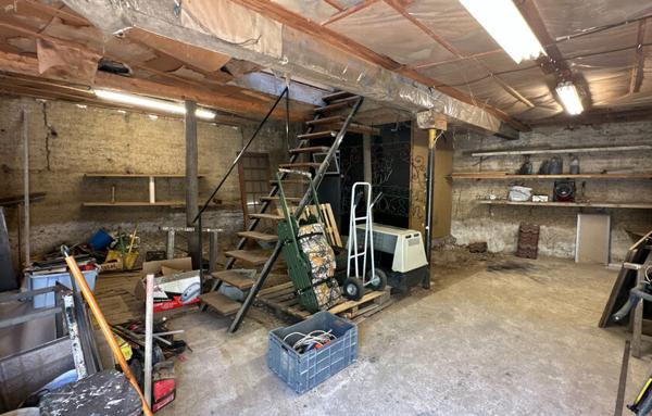 TENEMENT IMMOBILIER AVEC TERRAIN A BATIR - HOSTUN