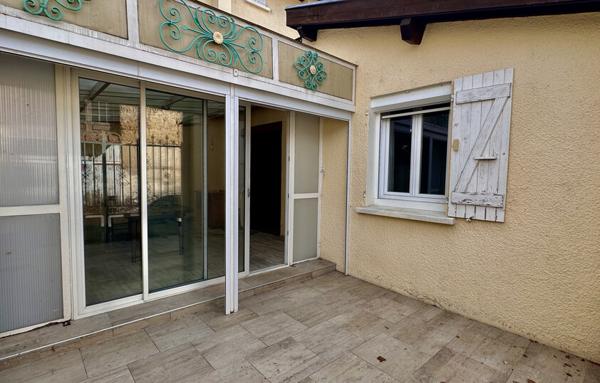 TENEMENT IMMOBILIER AVEC TERRAIN A BATIR - HOSTUN