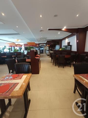 à vendre  550 m2 BIAS - 47