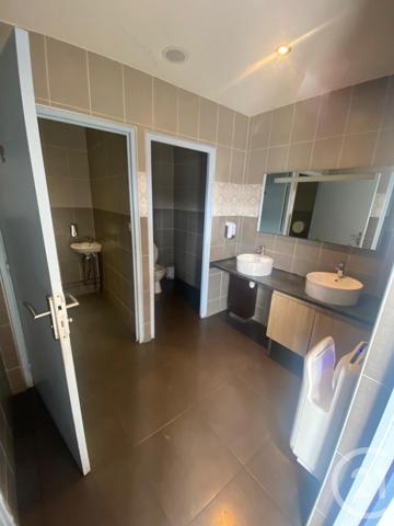 à vendre  550 m2 BIAS - 47