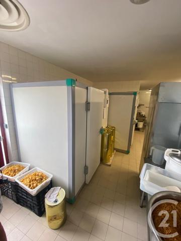 à vendre  550 m2 BIAS - 47