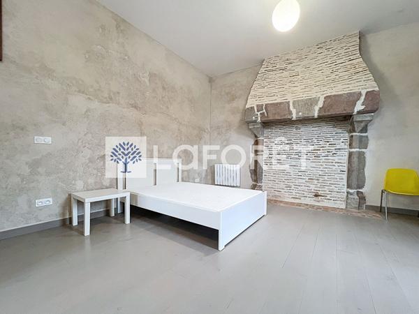 Location maison Chiché - 7 pièce(s) - 215 m² - 1 550 €/mois