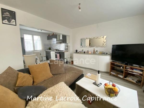 Dpt SARTHE (72), à vendre LA FERTE BERNARD - MAISON DE VILLE P5 de 70 m² - Terrain de 275 M²