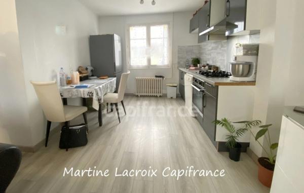 Dpt SARTHE (72), à vendre LA FERTE BERNARD - MAISON DE VILLE P5 de 70 m² - Terrain de 275 M²