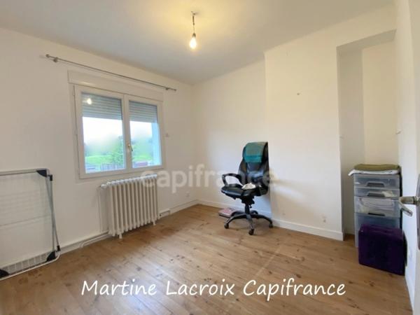 Dpt SARTHE (72), à vendre LA FERTE BERNARD - MAISON DE VILLE P5 de 70 m² - Terrain de 275 M²