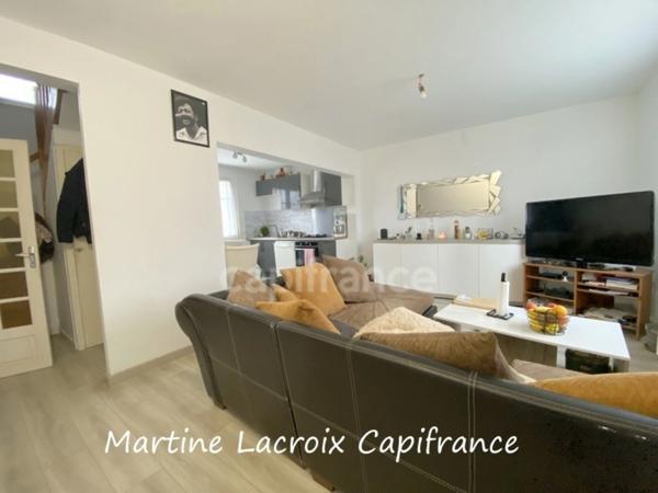 Dpt SARTHE (72), à vendre LA FERTE BERNARD - MAISON DE VILLE P5 de 70 m² - Terrain de 275 M²