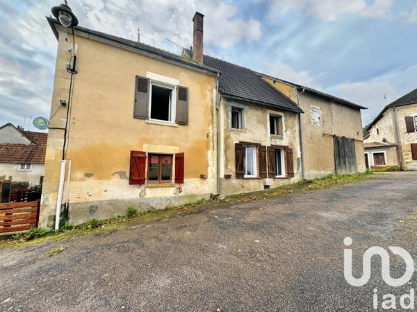 Maison de village 6 pièces de 163 m² à Saint-Vérain (58310)