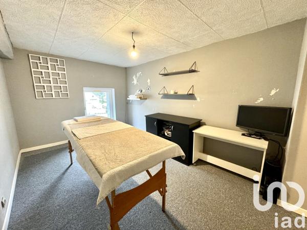 Maison de village 6 pièces de 163 m² à Saint-Vérain (58310)