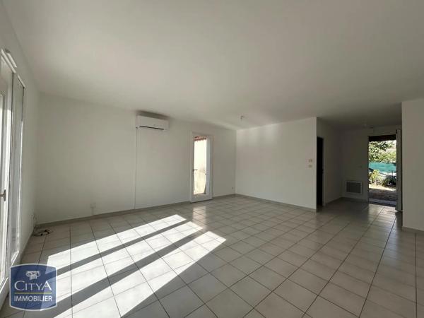 Appartement à louer 3 pièces 72m² Villeneuve-lès-Avignon (30400)