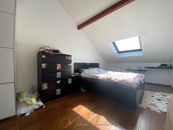 Maison - 5 pièces - Cessy