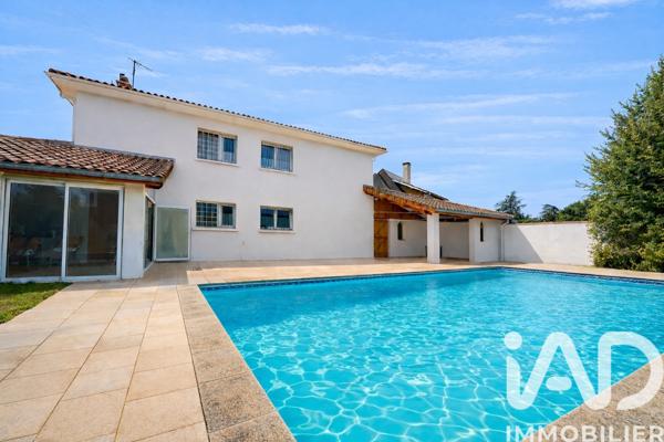 Maison à vendre 8 pièces 270 m² Billère