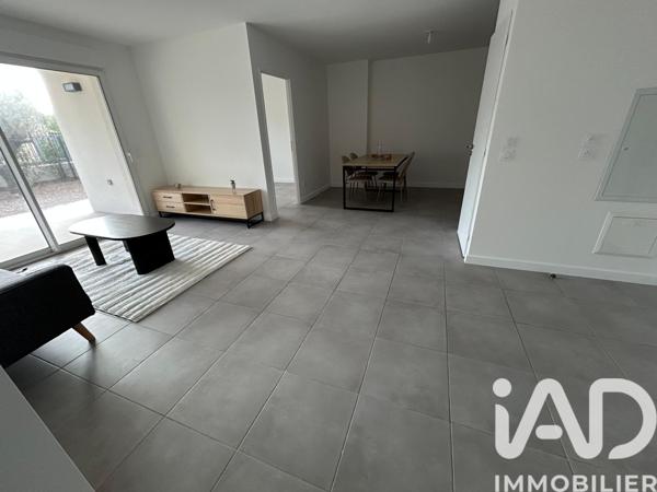 Location appartement 3 pièces 74 m² Frontignan