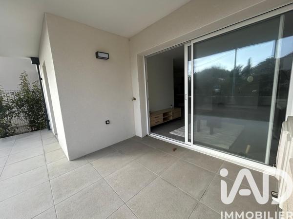 Location appartement 3 pièces 74 m² Frontignan