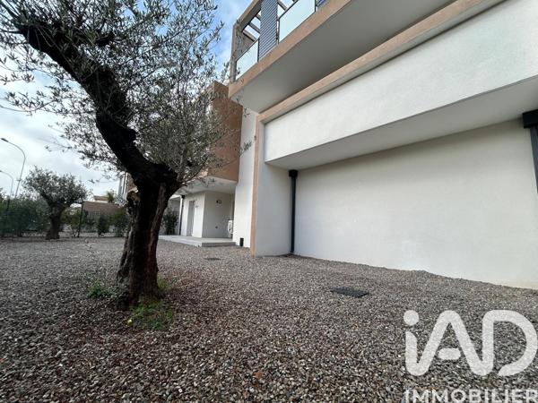 Location appartement 3 pièces 74 m² Frontignan