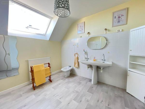 Maison individuelle à vendre à Trégueux dans les Côtes-d'Armor (22950), ref : 22147/103