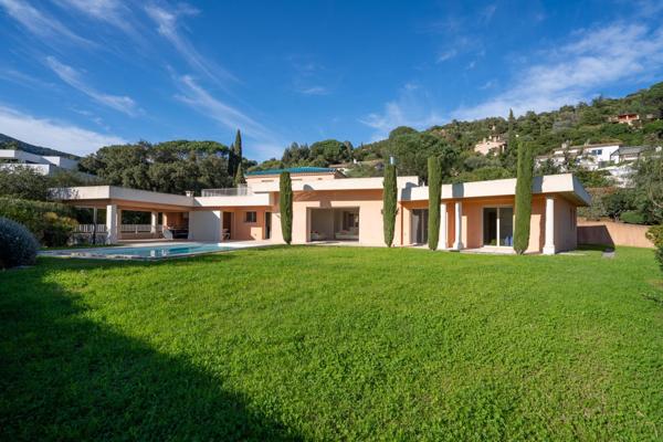 Maison à vendre  8 pièces - 300 m2 CAVALAIRE SUR MER - 83