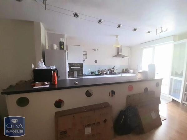 Appartement à louer 3 pièces 64.85m² Angers (49000)