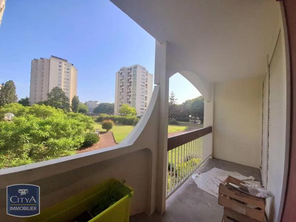 Appartement à louer 3 pièces 64.85m² Angers (49000)