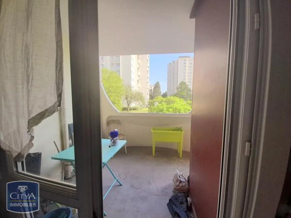 Appartement à louer 3 pièces 64.85m² Angers (49000)