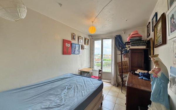 Appartement à vendre    4 pièces • 62,58 m2 Clichy-sous-Bois