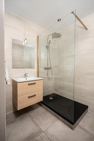 Appartement à SAINT-ETIENNE, 42000 - 2 pièces 53m²