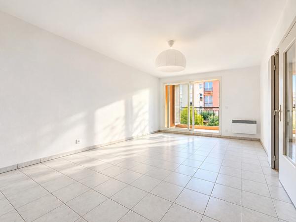 Appartement  T3 de 68 m², terrasse, ascenseur et garage GRASSE (06)
