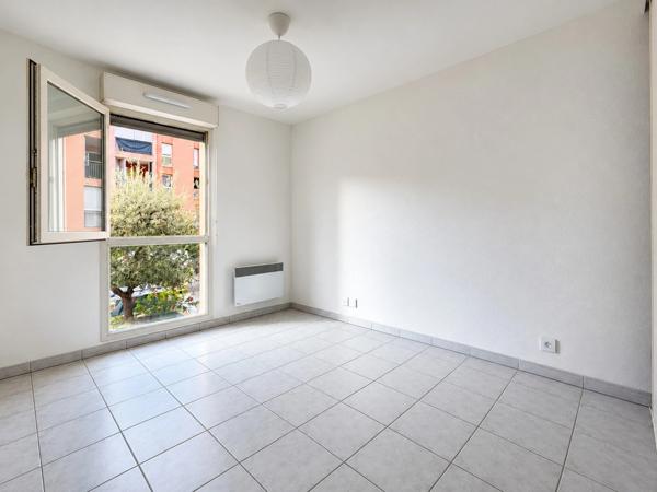 Appartement  T3 de 68 m², terrasse, ascenseur et garage GRASSE (06)